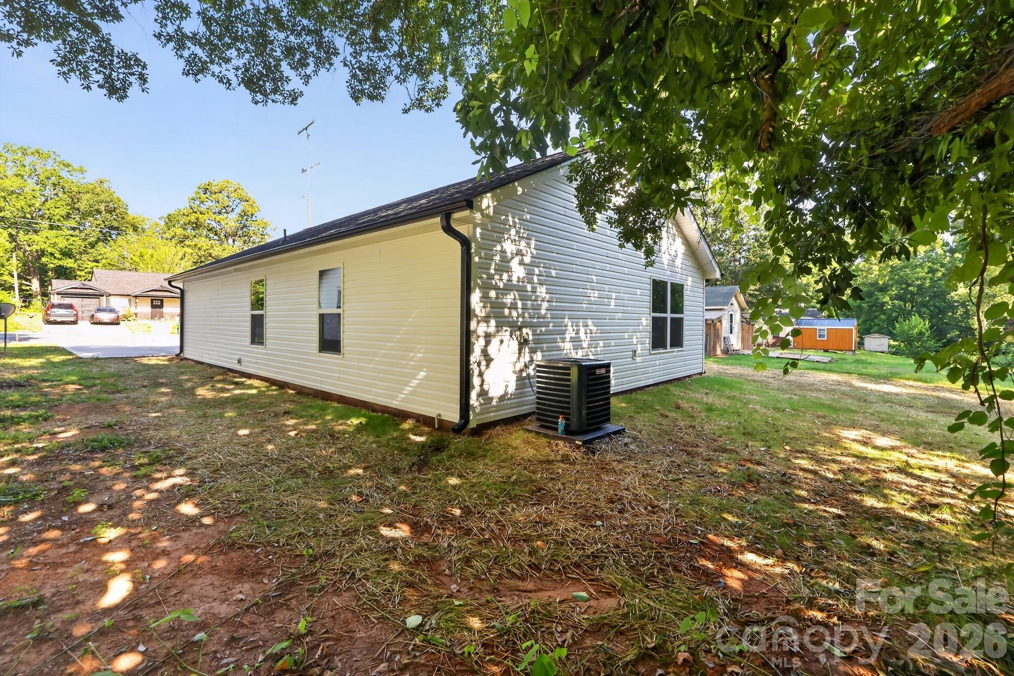 157 East 3rd Street Gaffney, SC 29340 - Photo 6 of 32