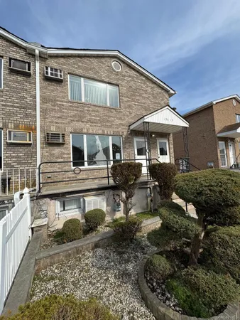 $1,214,900 | 15615 76th Street | Lindenwood