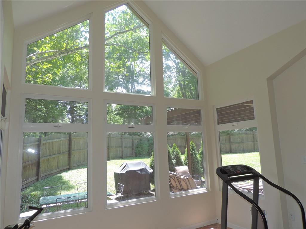 8316 Claridge Road Indianapolis, IN 46260 - Photo 8 of 19 Gallery Image 8