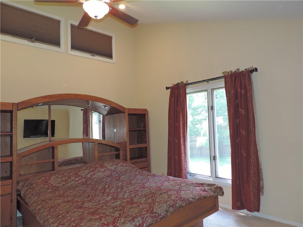 8316 Claridge Road Indianapolis, IN 46260 - Photo 10 of 19 Gallery Image 10