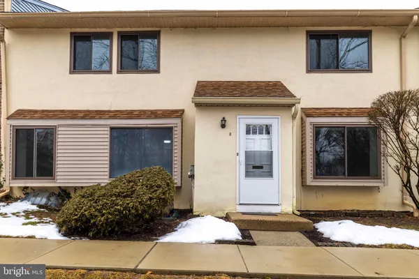 $305,000 | 22 Fitzwatertown Road, Unit C8, Willow Grove, PA 19090