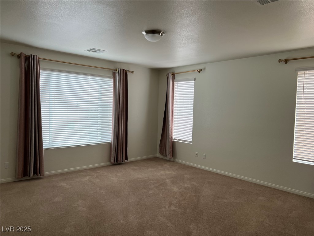 6386 Screaming Eagle Avenue Las Vegas, NV 89139 - Photo 13 of 27 Downstairs
