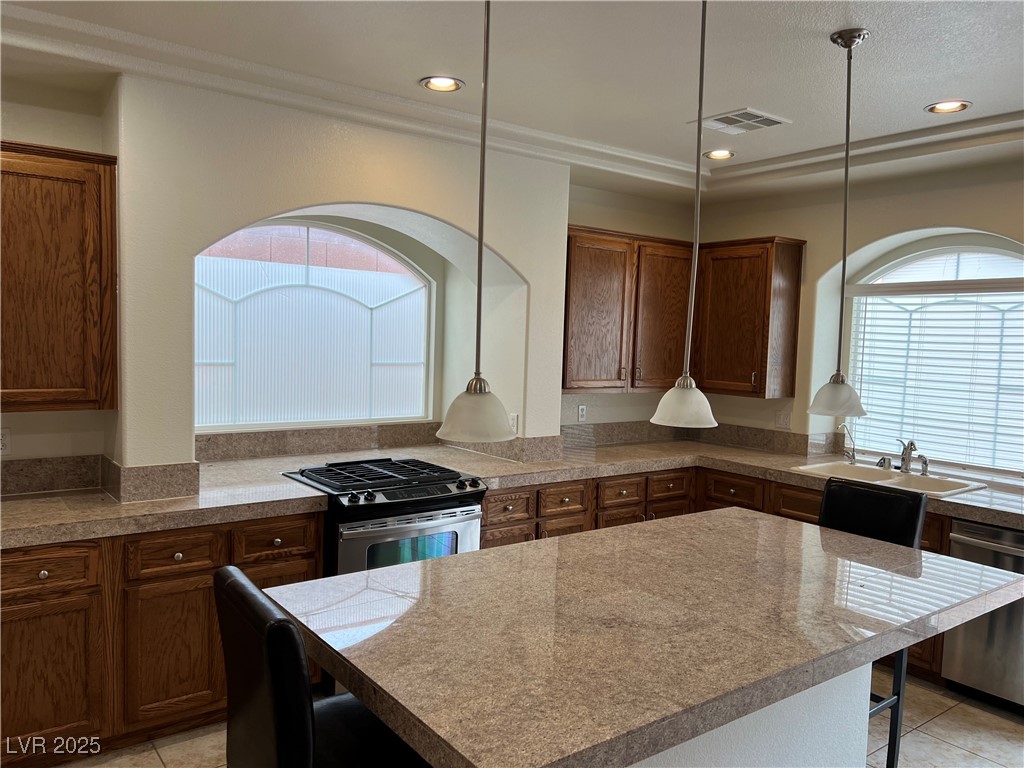 6386 Screaming Eagle Avenue Las Vegas, NV 89139 - Photo 9 of 27