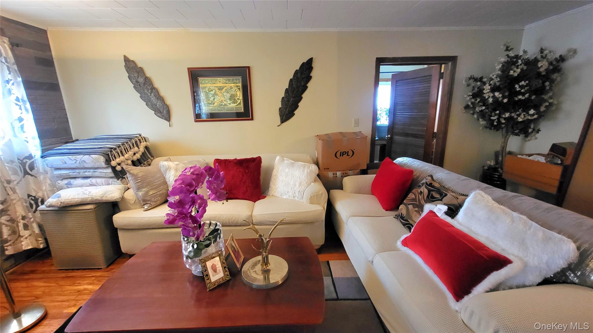 1 Lawrence Road Poughkeepsie, NY 12601 - Photo 4 of 34 a living room with furniture and a potted plant