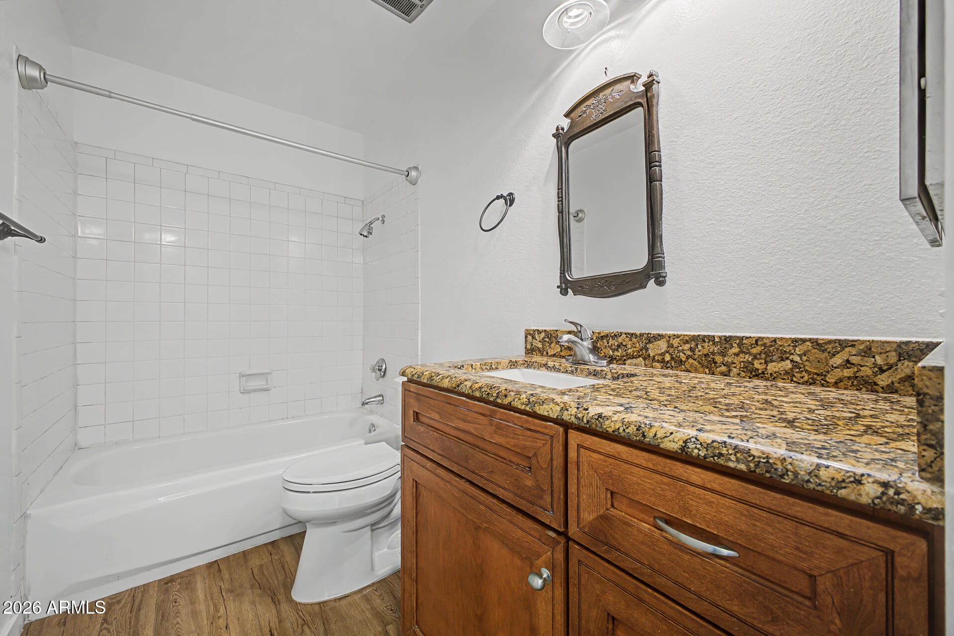 5525 East Thomas Road, Unit Q4 Phoenix, AZ 85018 - Photo 15 of 32