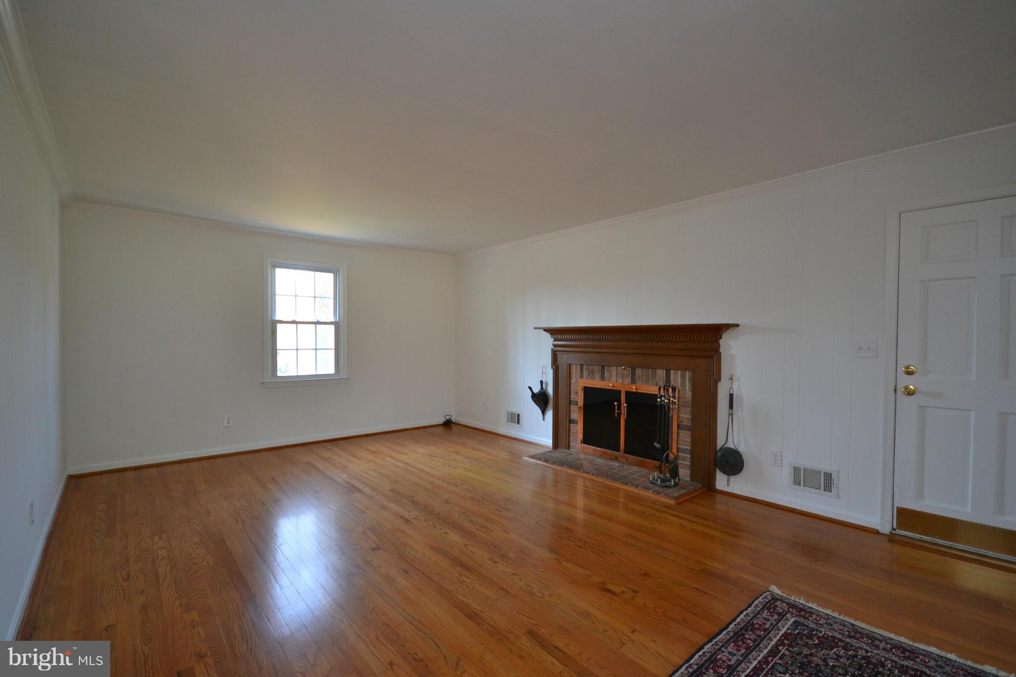 12909 Gent Road Reisterstown, MD 21136 - Photo 12 of 29 Family Room adjoins kitchen and screened porch.