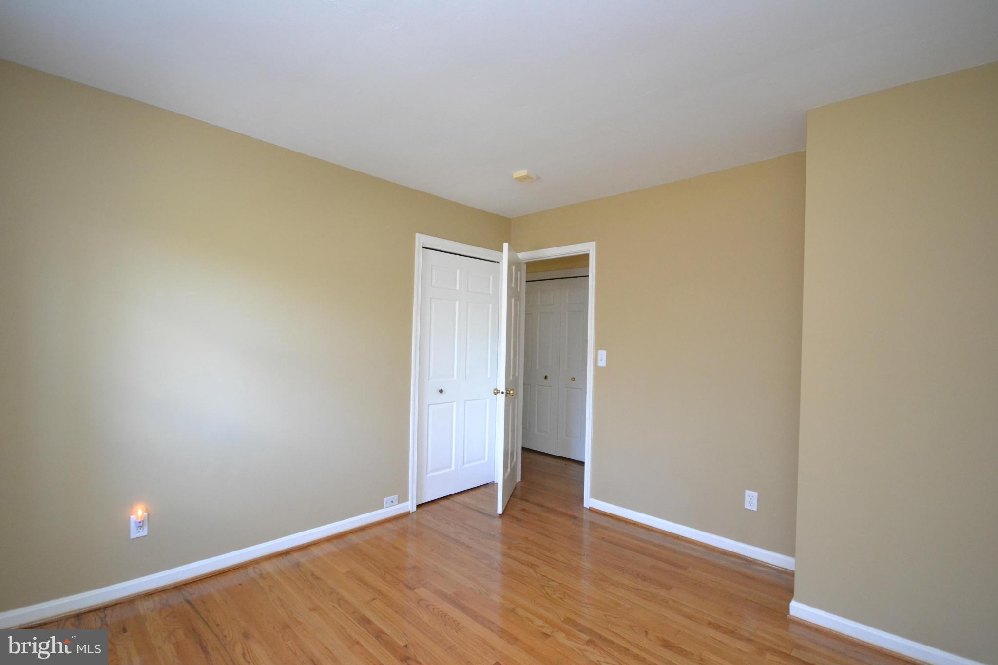 12909 Gent Road Reisterstown, MD 21136 - Photo 22 of 29 Bedroom 4 with hardwood floor