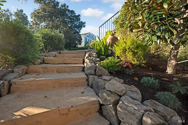 $2,850,000 | 115 Stone Tree Lane, Novato, CA 94945