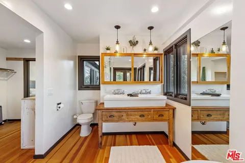 $2,975,000 | 1551 Penny Road, Topanga, CA 90290