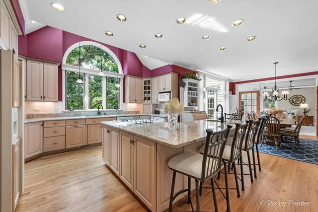 $935,000 | 6418 Carrie Court, Crystal Lake, IL 60014