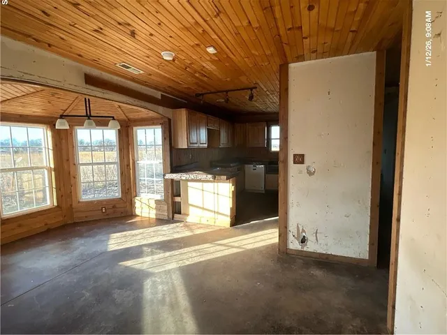 $95,000 | 406 Catherine Street, Cherryvale, KS 67335