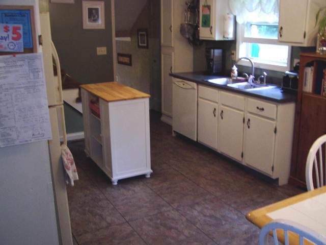 29 Abby Road Colonie, NY 12110 - Photo 4 of 11 Photo 4
