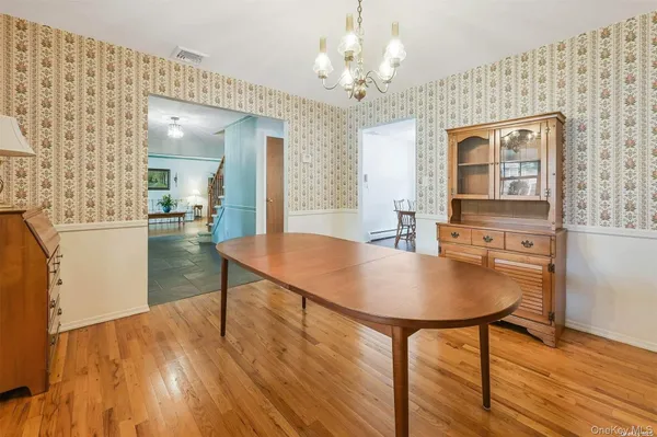 $6,500 | 5 Bronze Court, Huntington, NY 11743