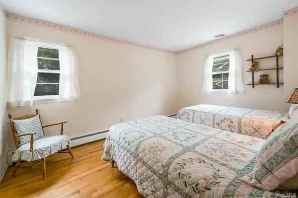$6,500 | 5 Bronze Court, Huntington, NY 11743