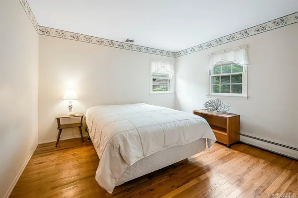 $6,500 | 5 Bronze Court, Huntington, NY 11743