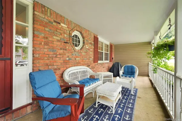 $6,500 | 5 Bronze Court, Huntington, NY 11743