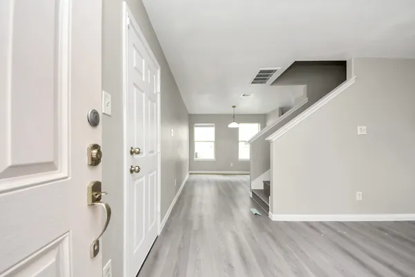 $2,000 | 882 Darbydale Crossing Lane, Houston, TX 77090