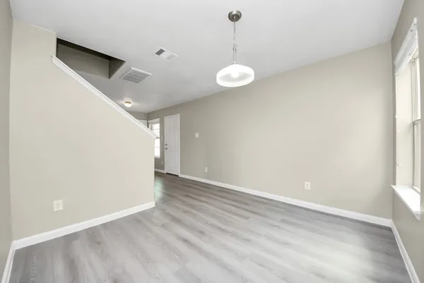 $2,000 | 882 Darbydale Crossing Lane, Houston, TX 77090
