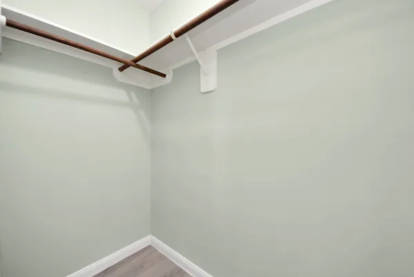 $2,000 | 882 Darbydale Crossing Lane, Houston, TX 77090