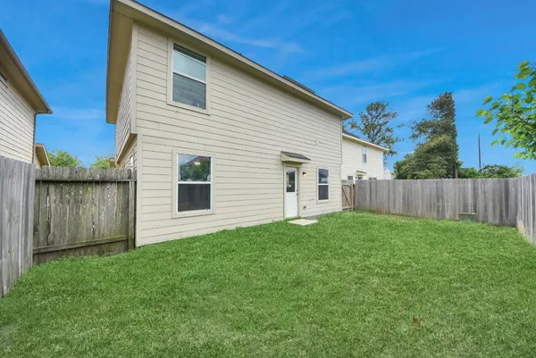 $1,850 | 882 Darbydale Crossing Lane, Houston, TX 77090
