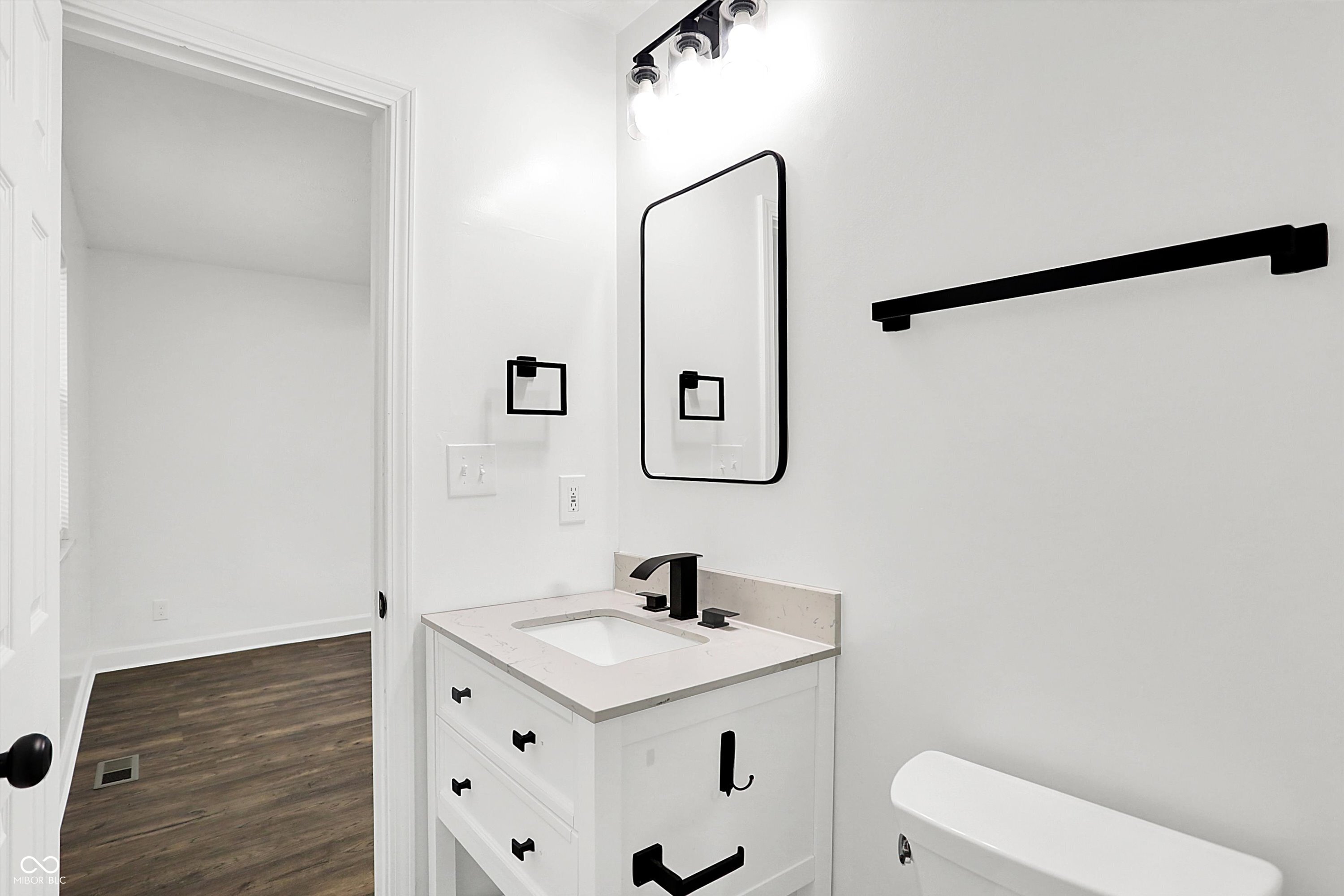 7836 Lieber Road Indianapolis, IN 46260 - Photo 23 of 41 Gallery Image 23