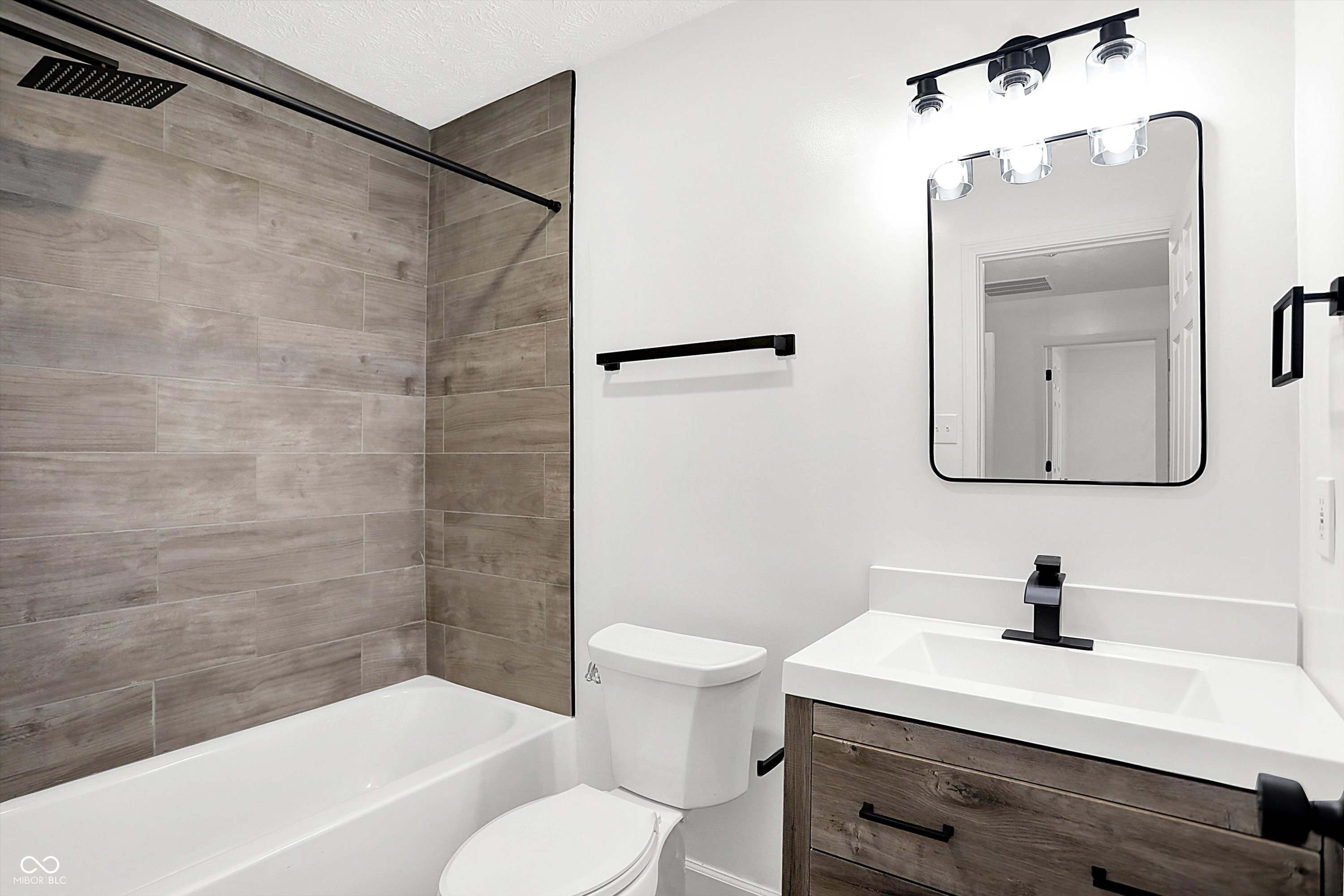 7836 Lieber Road Indianapolis, IN 46260 - Photo 32 of 41 Gallery Image 32