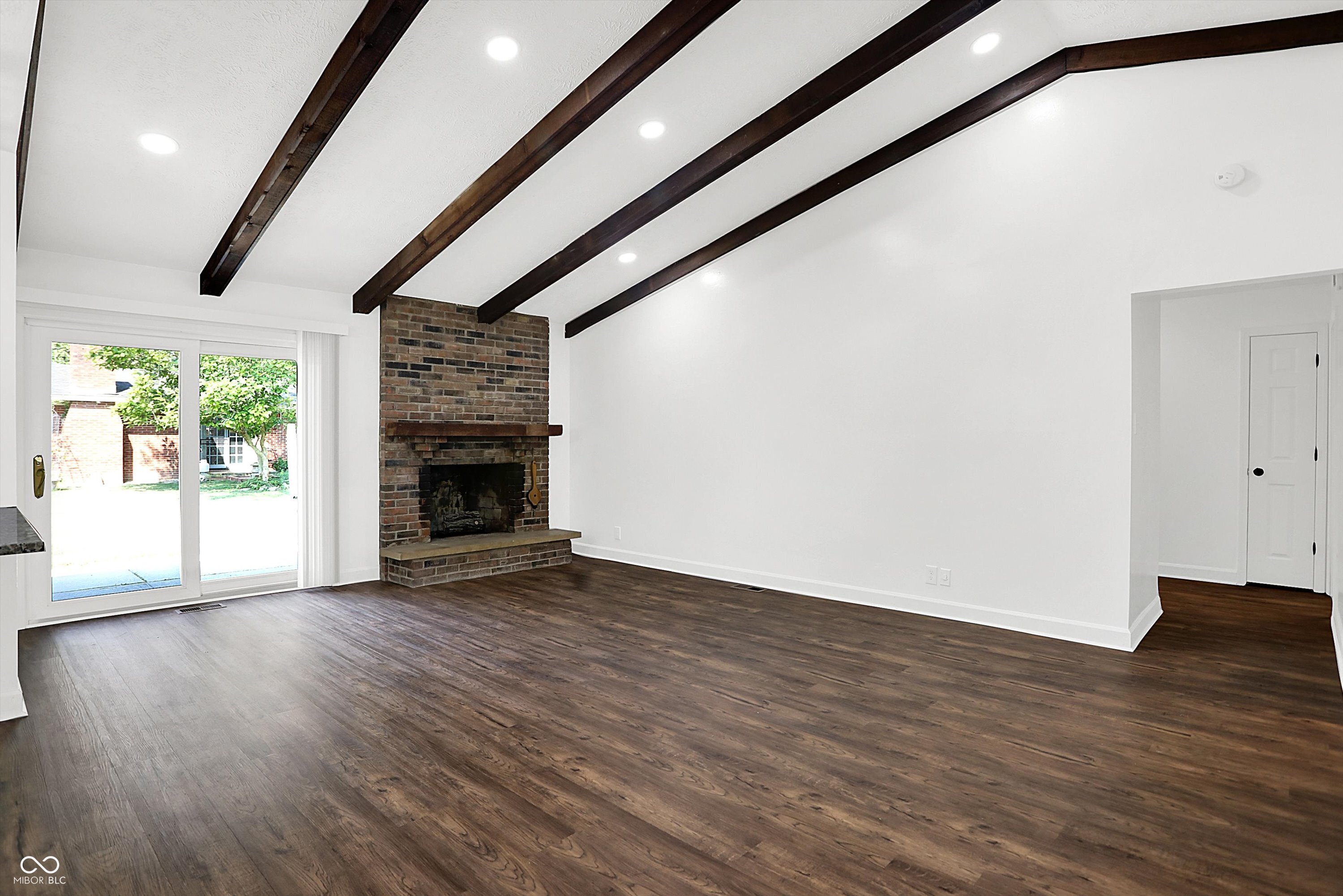 7836 Lieber Road Indianapolis, IN 46260 - Photo 5 of 41 Gallery Image 5
