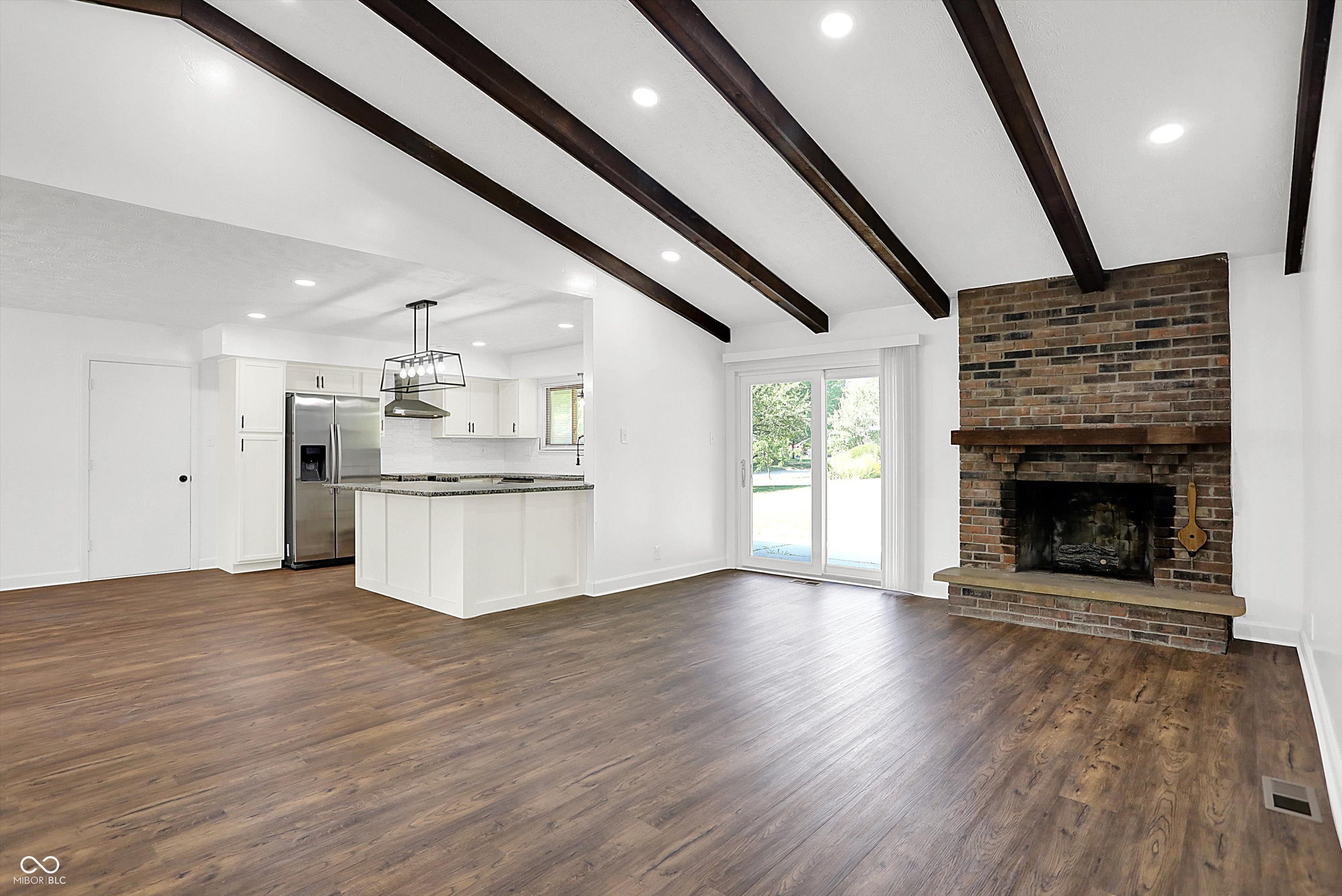 7836 Lieber Road Indianapolis, IN 46260 - Photo 6 of 41 Gallery Image 6