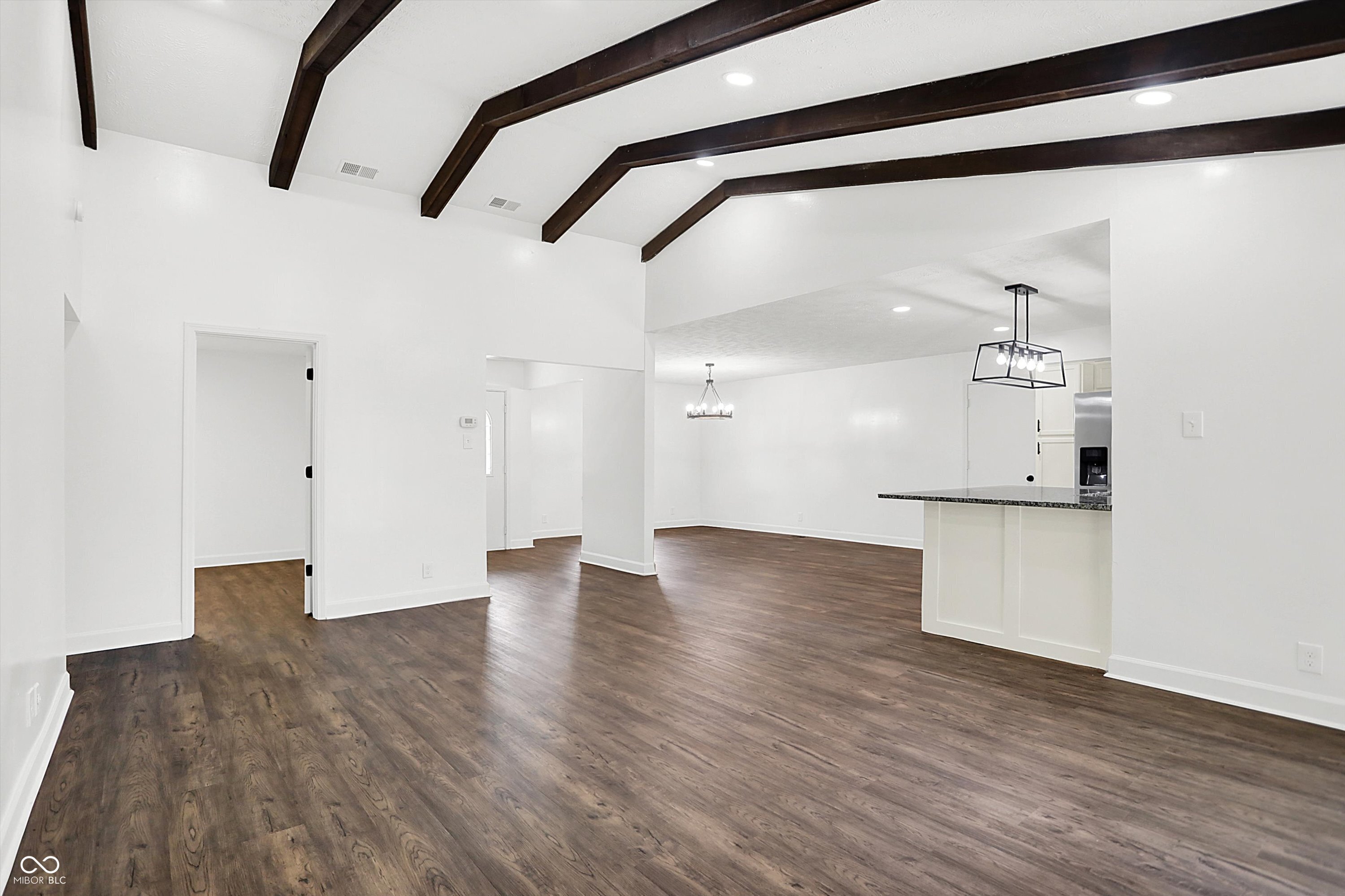 7836 Lieber Road Indianapolis, IN 46260 - Photo 7 of 41 Gallery Image 7