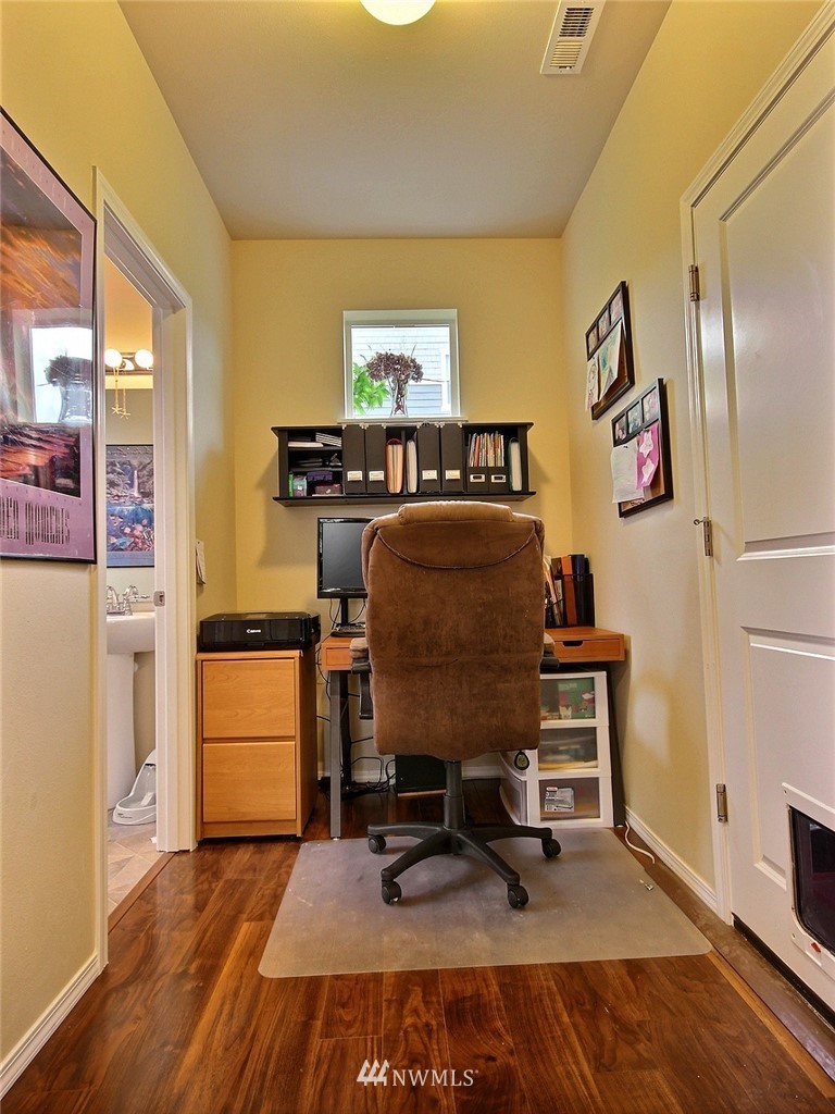 13432 Southeast 181st Street Renton, WA 98058 - Photo 11 of 25 Gallery Image 11