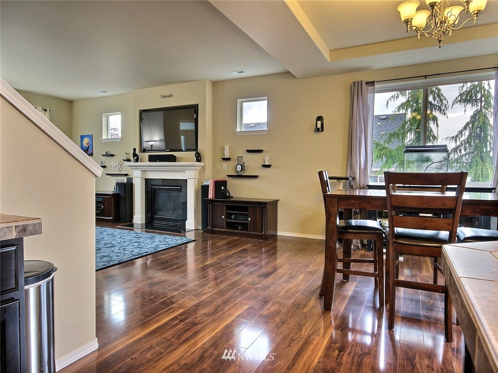 13432 Southeast 181st Street Renton, WA 98058 - Photo 6 of 25 Gallery Image 6