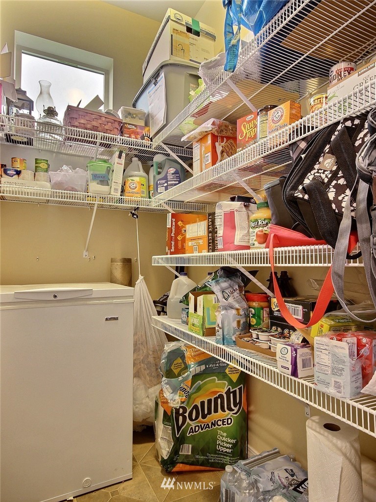 13432 Southeast 181st Street Renton, WA 98058 - Photo 10 of 25 Gallery Image 10