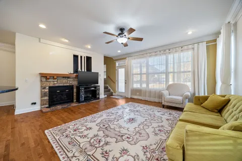 $6,000 | 408 North White Deer Trail, Vernon Hills, IL 60061