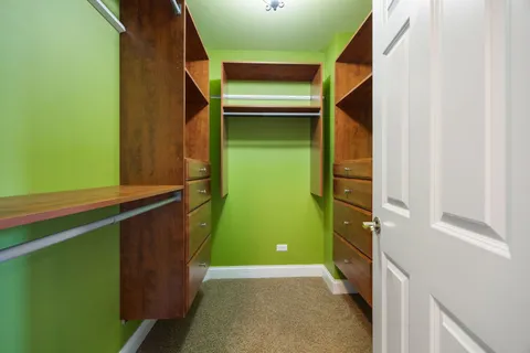 $6,000 | 408 North White Deer Trail, Vernon Hills, IL 60061