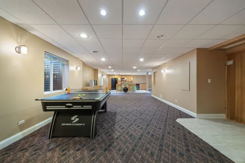 $6,000 | 408 North White Deer Trail, Vernon Hills, IL 60061