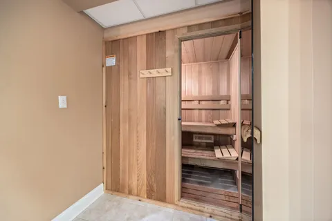 $6,000 | 408 North White Deer Trail, Vernon Hills, IL 60061