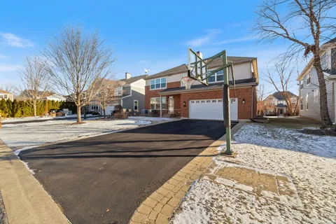 $6,000 | 408 North White Deer Trail, Vernon Hills, IL 60061