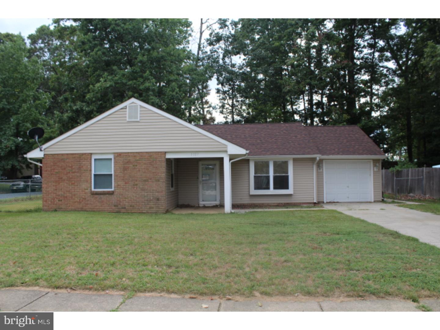 1027 South Beecham Road Williamstown, NJ 08094 - Photo 1 of 12