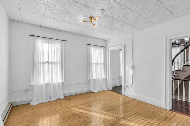 $2,100 | 64 Brookside Avenue, Nyack, NY 10960