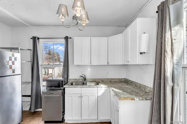 $2,100 | 64 Brookside Avenue, Nyack, NY 10960