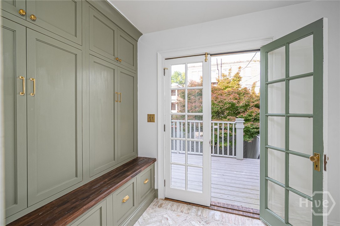 110 West Taylor Street Savannah, GA 31401 - Photo 12 of 42