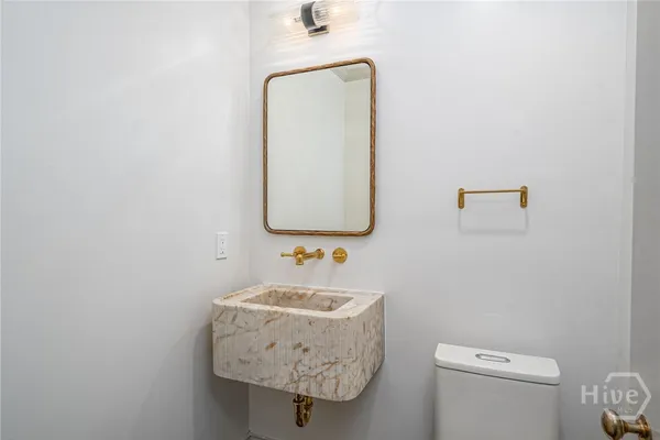 $1,899,999 | 110 West Taylor Street, Savannah, GA 31401