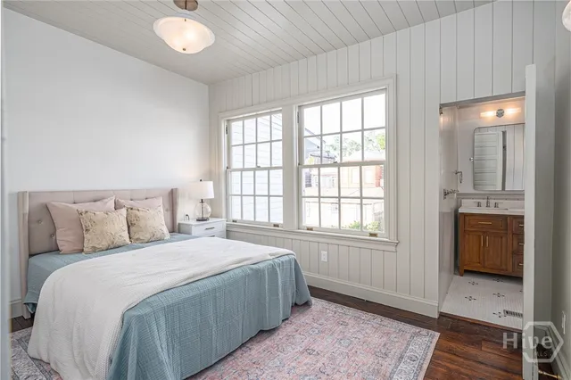 $1,995,000 | 110 West Taylor Street, Savannah, GA 31401