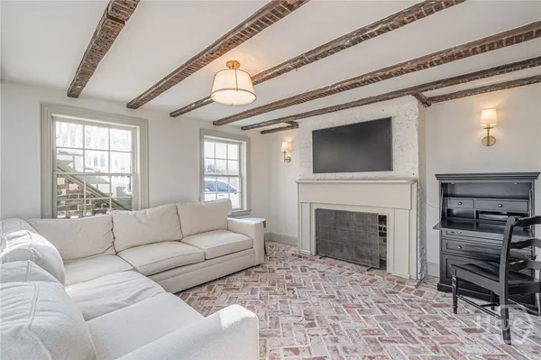 $1,899,999 | 110 West Taylor Street, Savannah, GA 31401