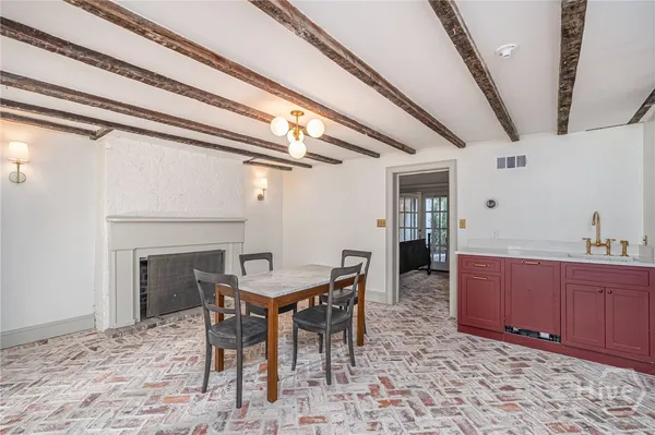 $1,899,999 | 110 West Taylor Street, Savannah, GA 31401