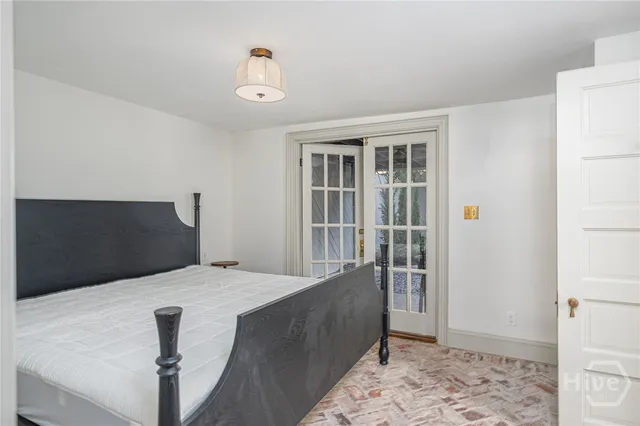 $1,995,000 | 110 West Taylor Street, Savannah, GA 31401