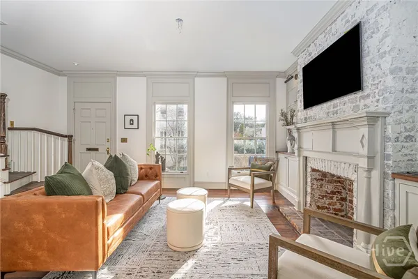 $1,899,999 | 110 West Taylor Street, Savannah, GA 31401