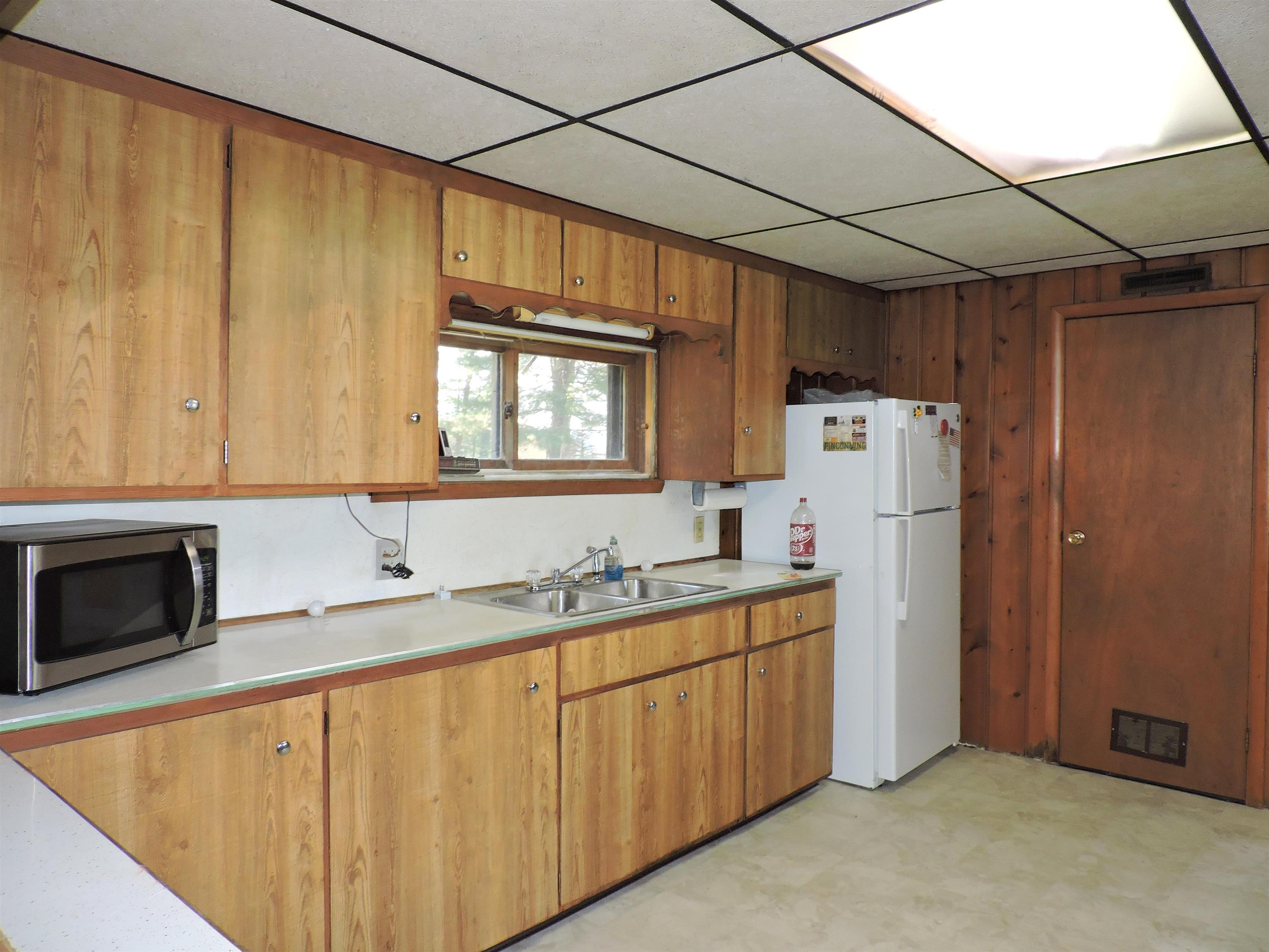 2977 North Carter Road Pinconning, MI 48650 - Photo 7 of 24