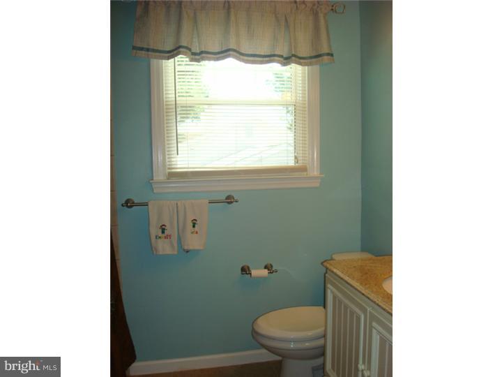 300 Summit Road Media, PA 19063 - Photo 14 of 25 Bathroom