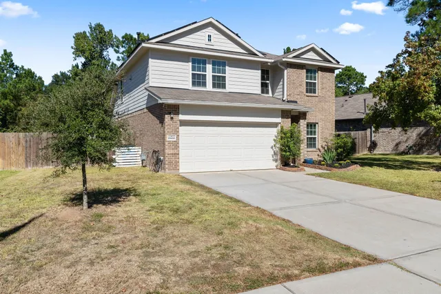 $319,000 | 18666 Legend Oaks Drive, Magnolia, TX 77355